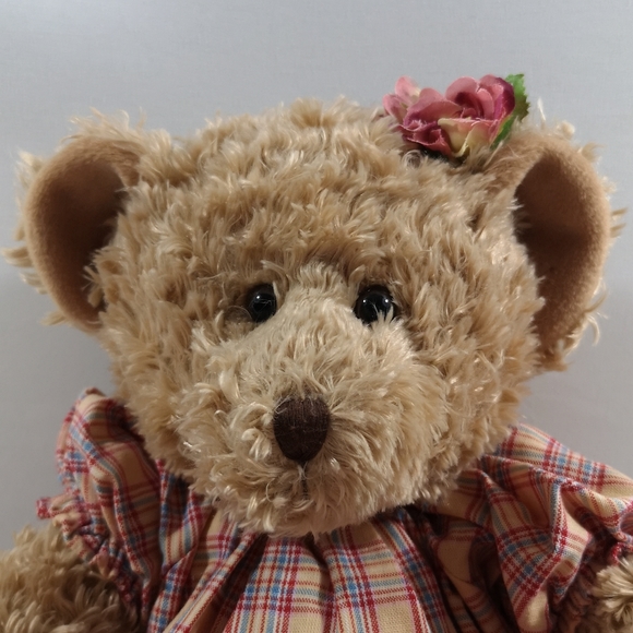 Vintage Russ Berrie & Co. Victorian Bear, Rose & Long Jumper Beautiful Condition - Picture 2 of 9